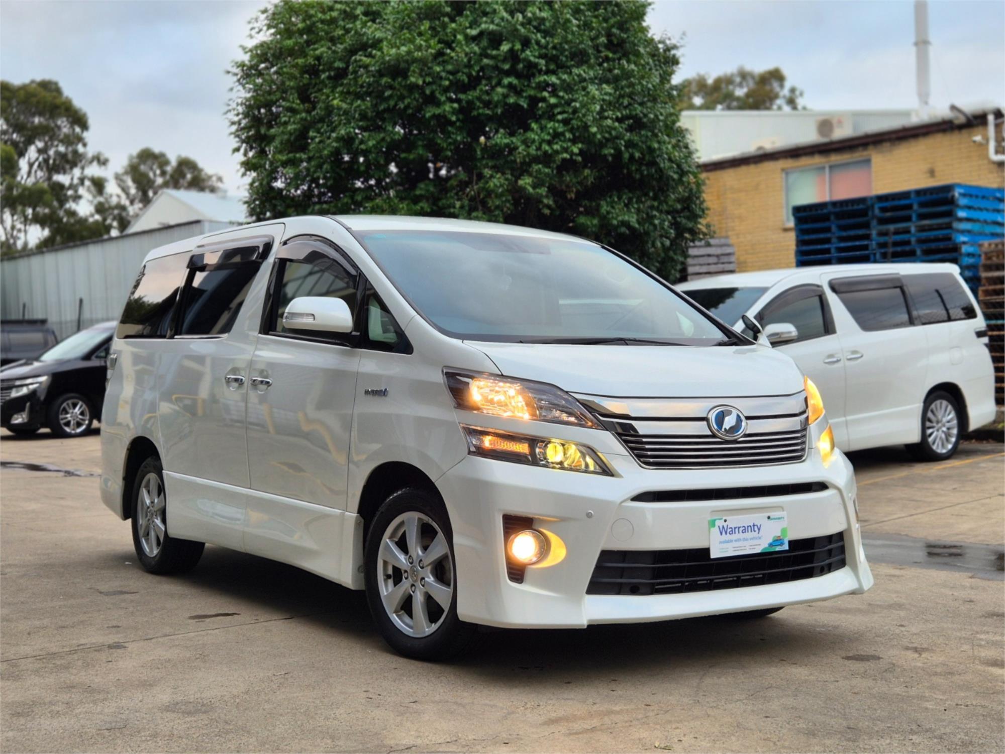2012 Toyota Vellfire Hybrid ZR, photo 3
