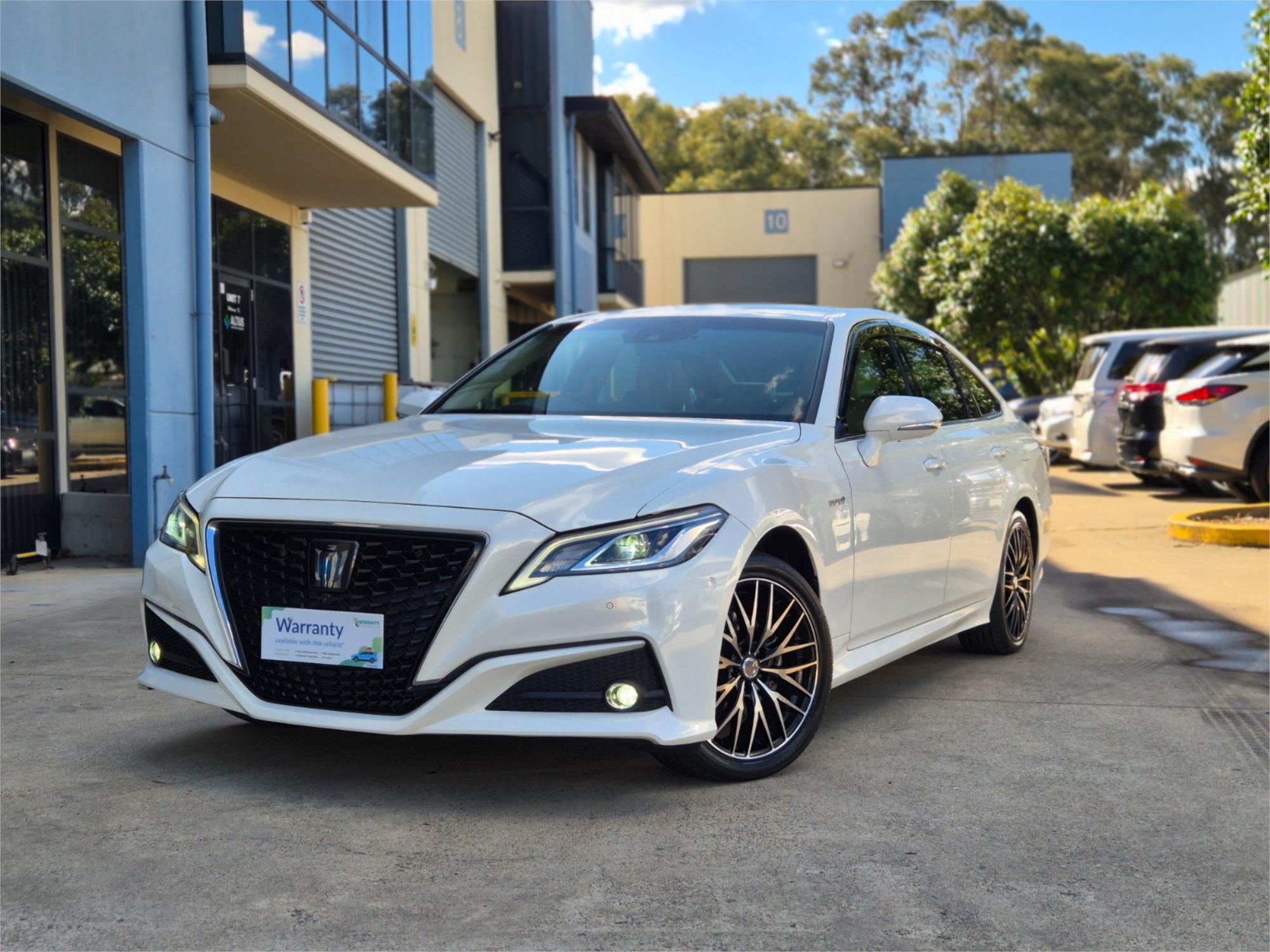 2019 Toyota Crown Hybrid S C Package, photo 6