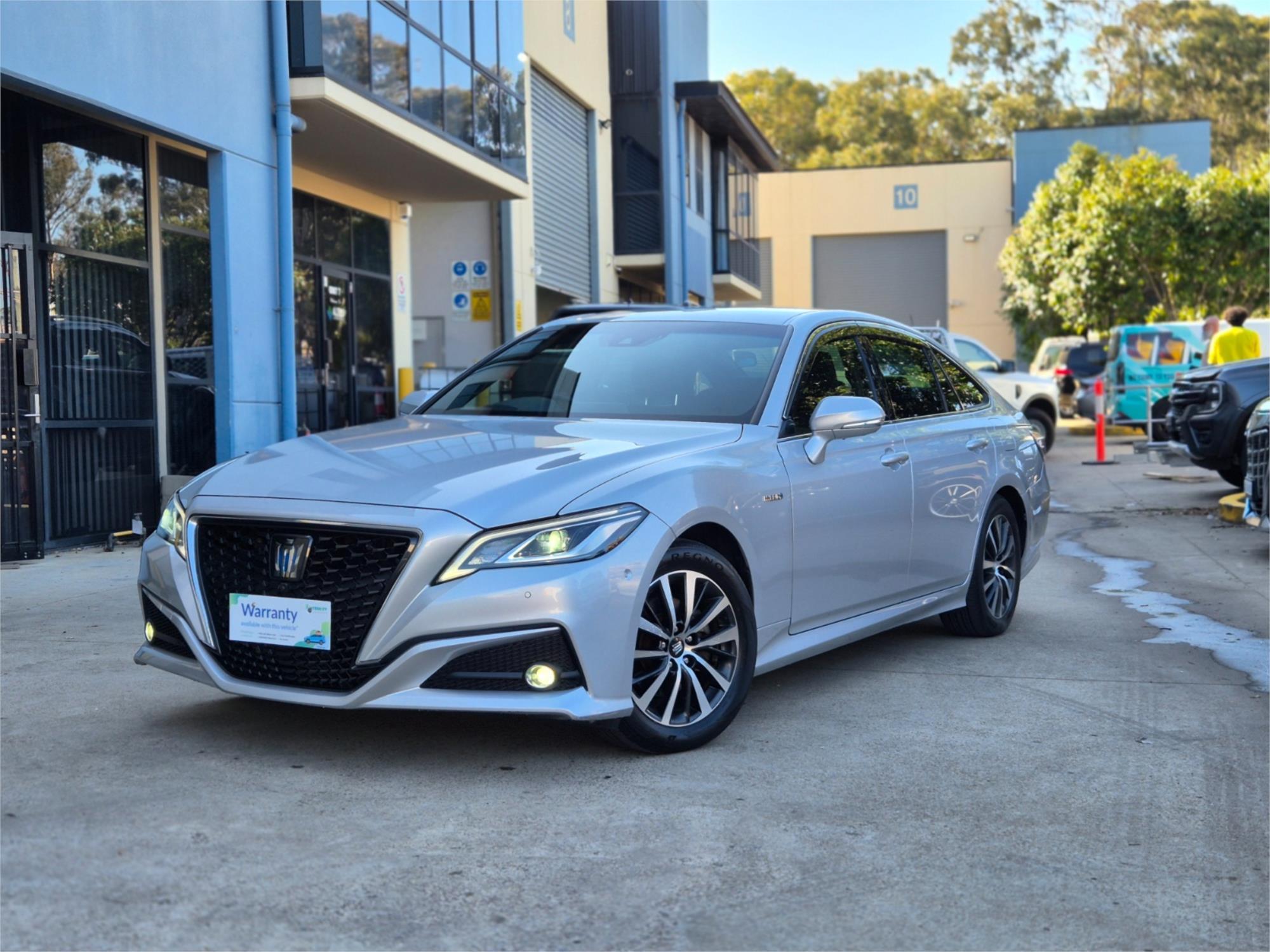 2019 Toyota Crown Hybrid S C Package, photo 5