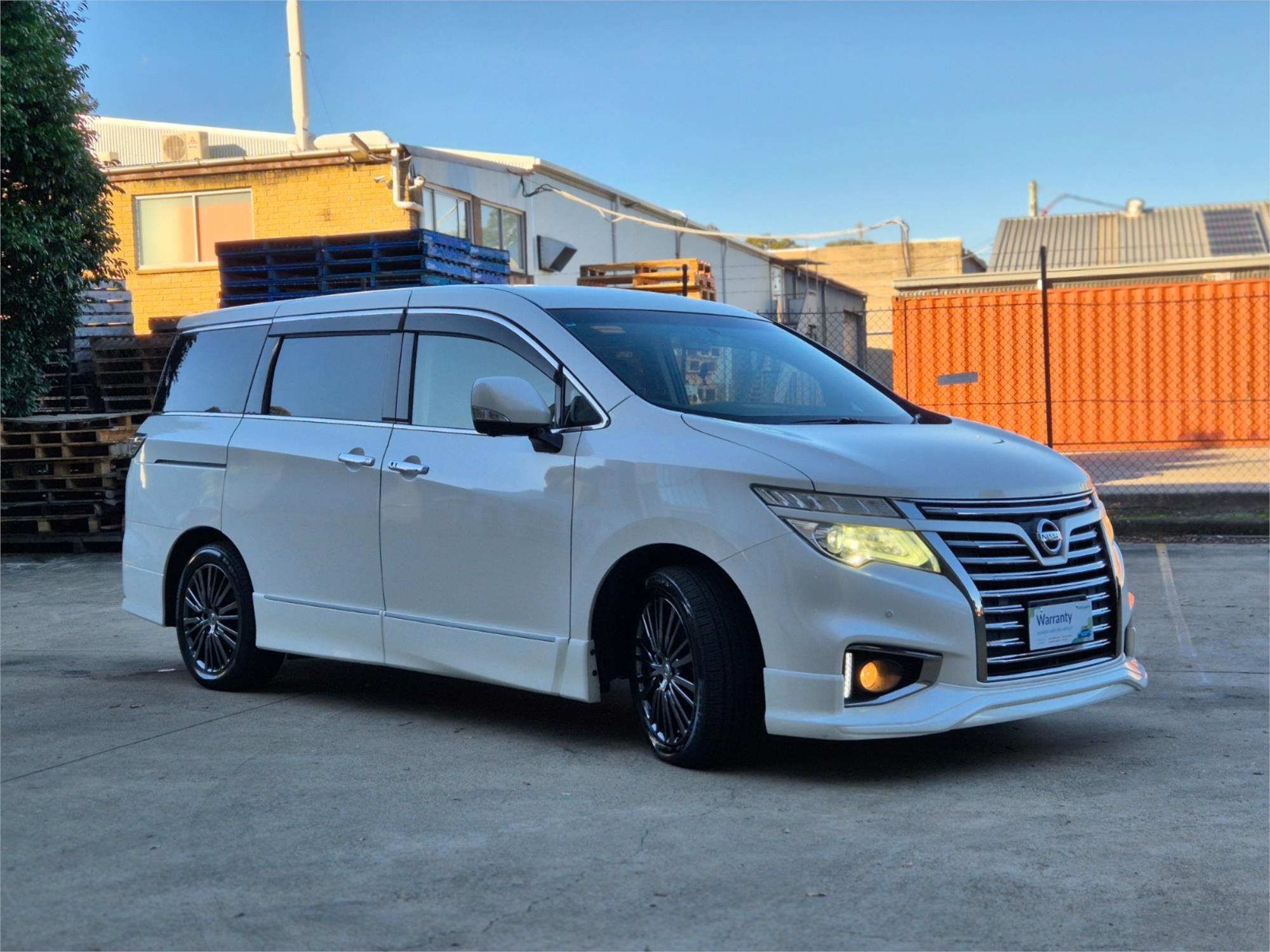 2017 Nissan Elgrand, photo 6